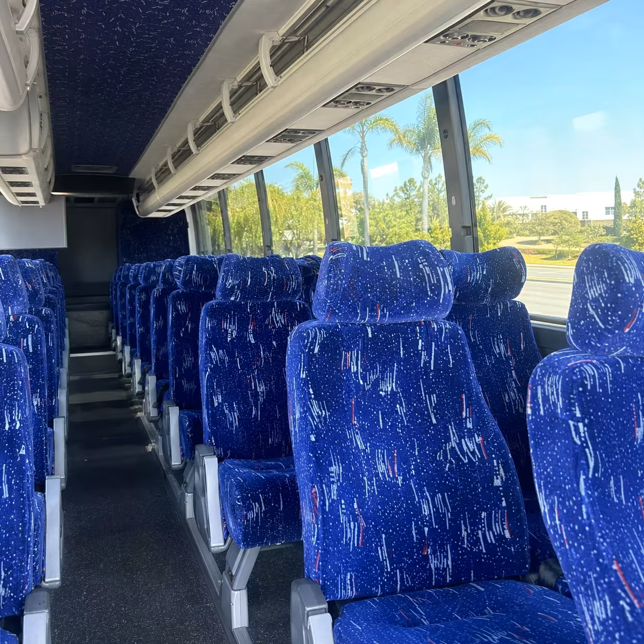 el cajoncharter bus rental
